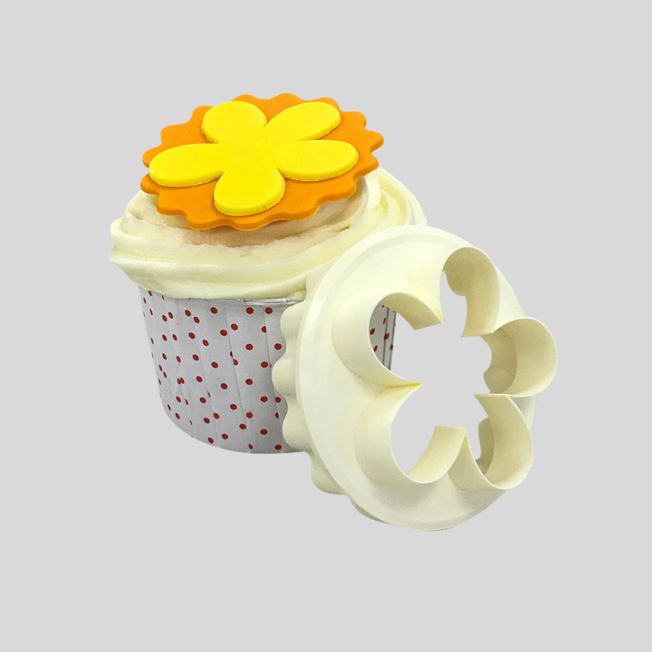 Scallop/Blossom Cupcake Cutter - FMM Sugarcraft