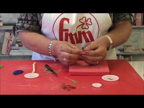 How to make an Oak Leaf with FMM Sugarcraft